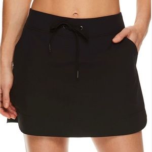 Gaiam Black Willow Skort- New with tags, never worn. Size M